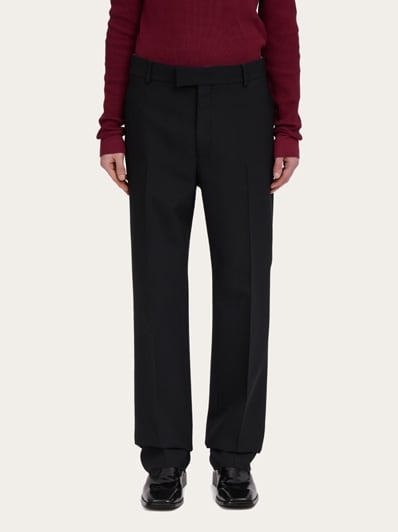 パンツ FERRAGAMO Stretched pleated trousers Salvatore Ferragamo Stretched Pleated Trousers | ShopSimon