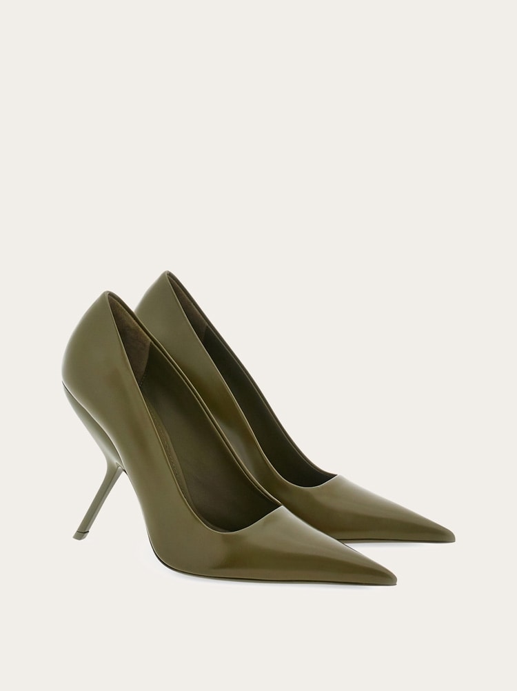 Eva pump Gallery image 2