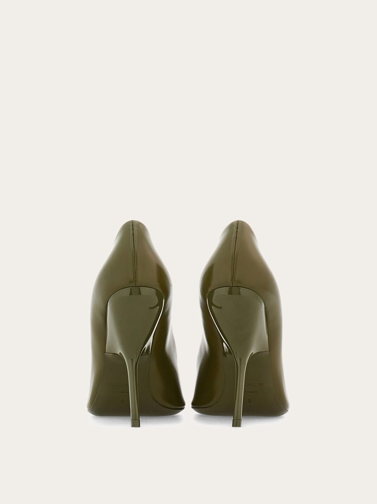 Eva pump Gallery image 5