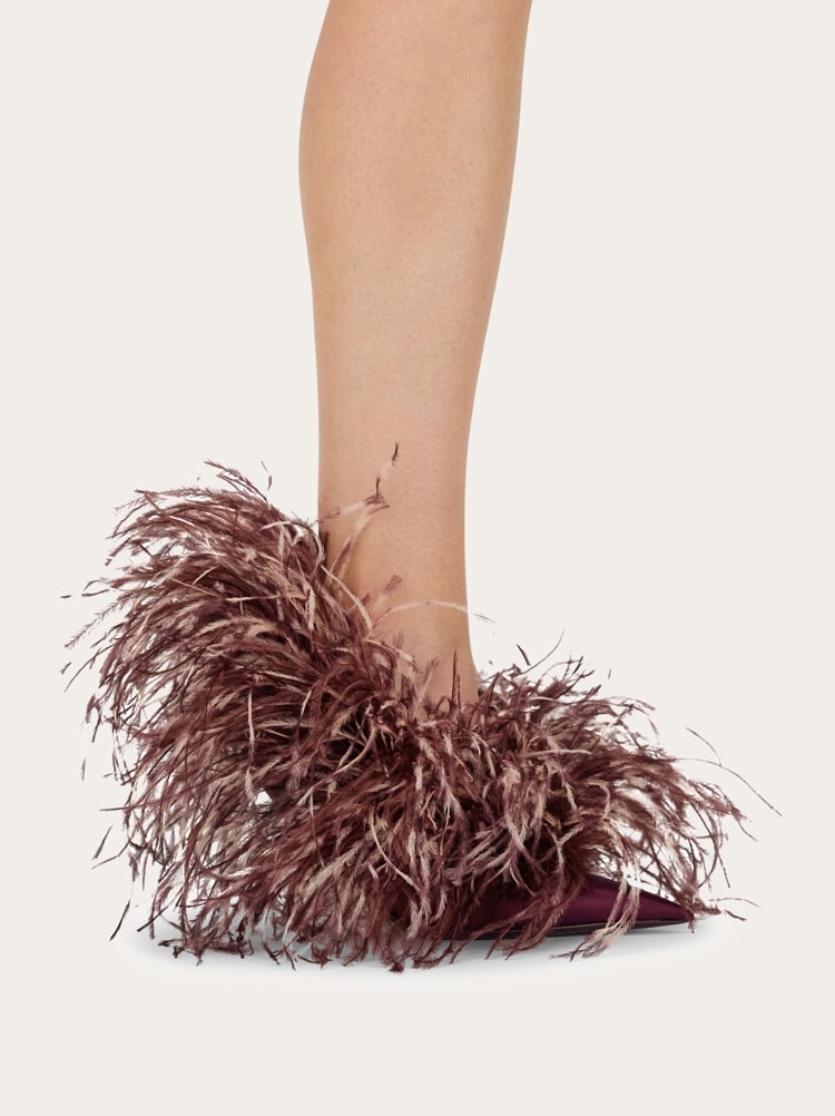 Pump with feathers Gallery image 3
