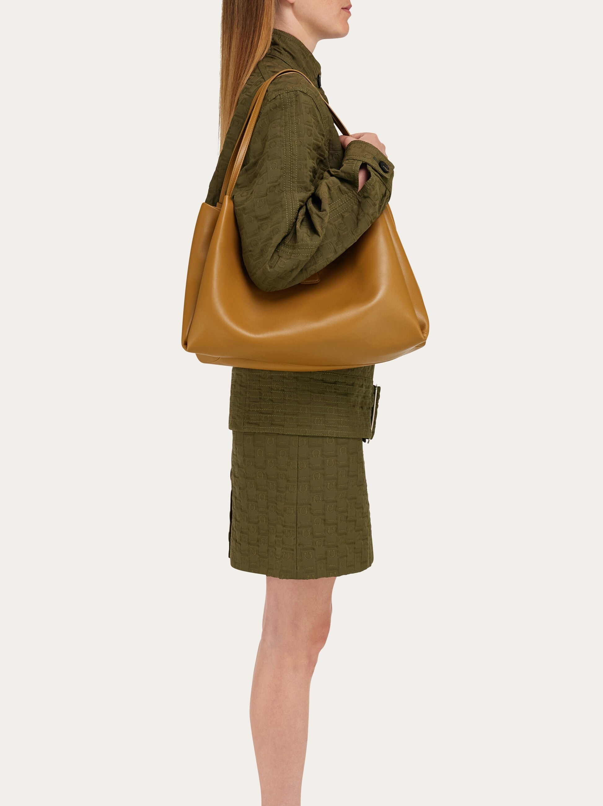 Tote bag (M) - Handbags - Women - Salvatore Ferragamo AU