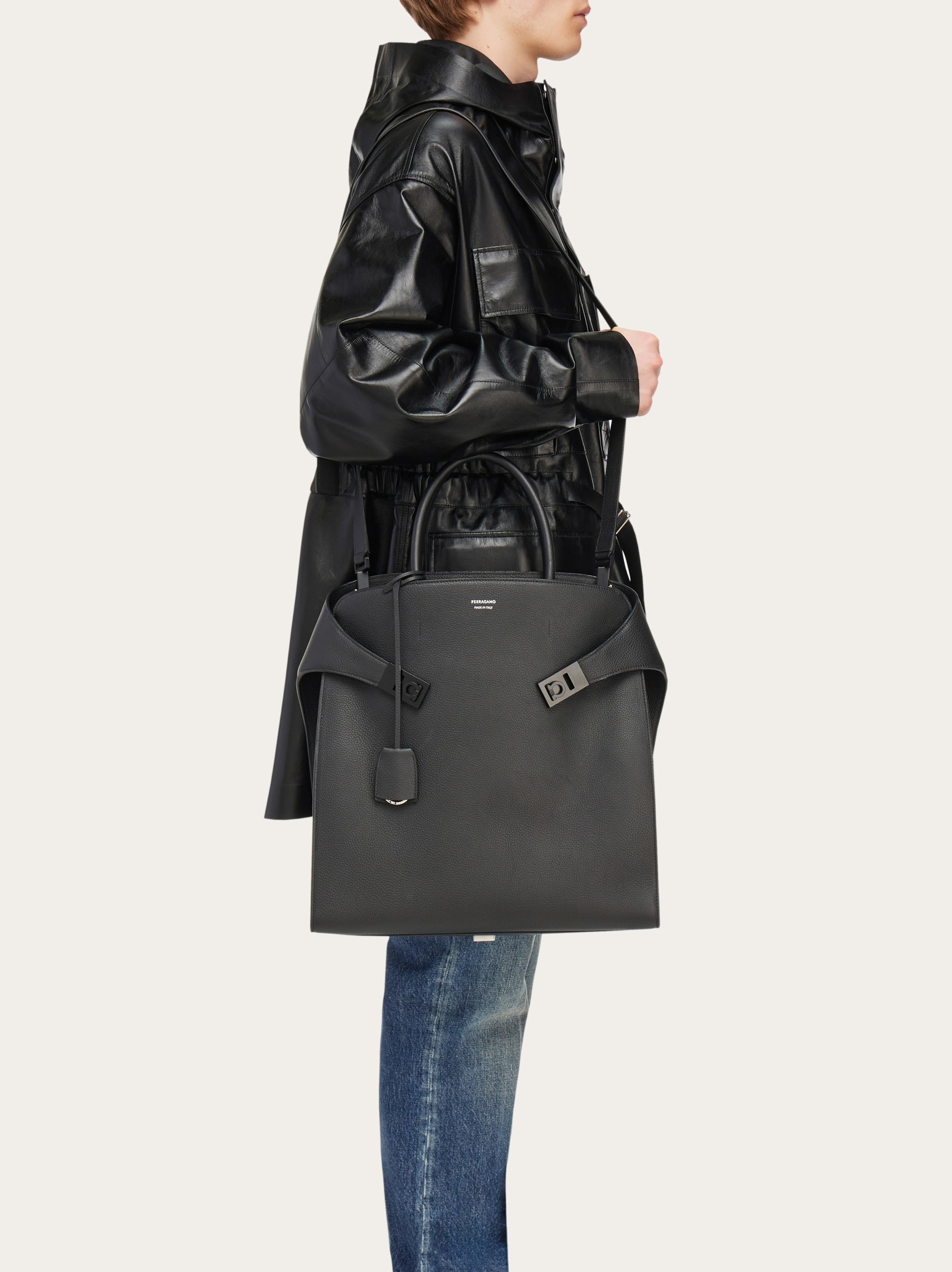 Ferragamo Hug M トートバッグ Hug トートバッグ - メンズ | Ferragamo