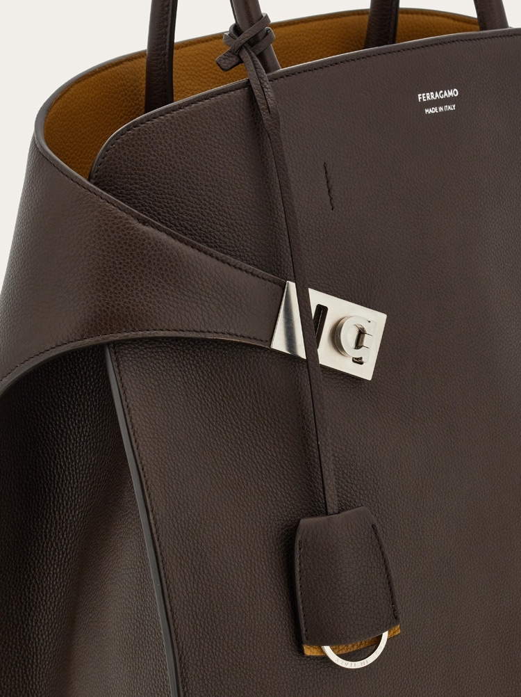 Hug tote bag Gallery image 10