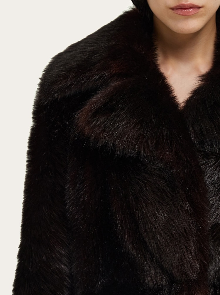 Cappotto corto in shearling Gallery image 4