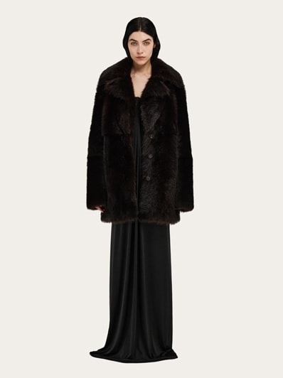 美品Salvatore Ferragamo フード付きロングコート 38 美品Salvatore Ferragamo フード付きロングコート 38