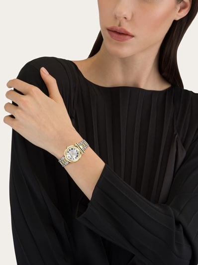 FERRAGAMO★素敵！Twisted Gancini Crystal Ring 19663563_44126652_600.jpg