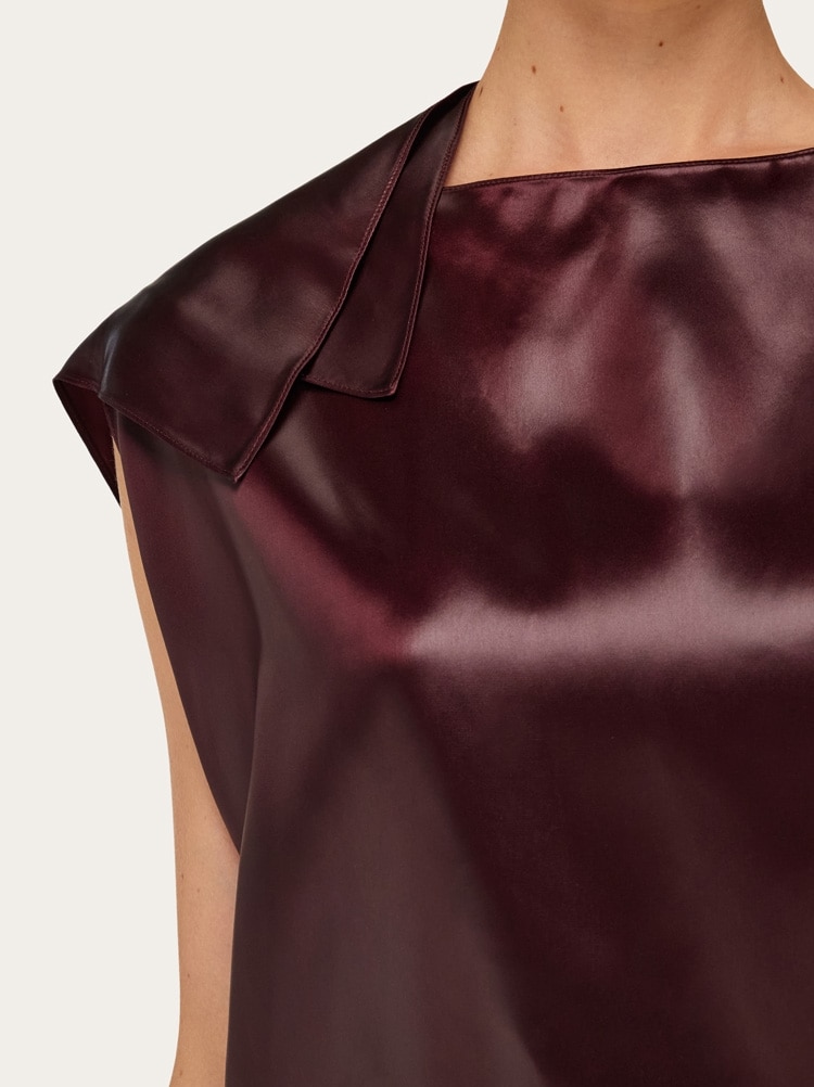 Asymmetric top with feather bouquet Gallery image 6