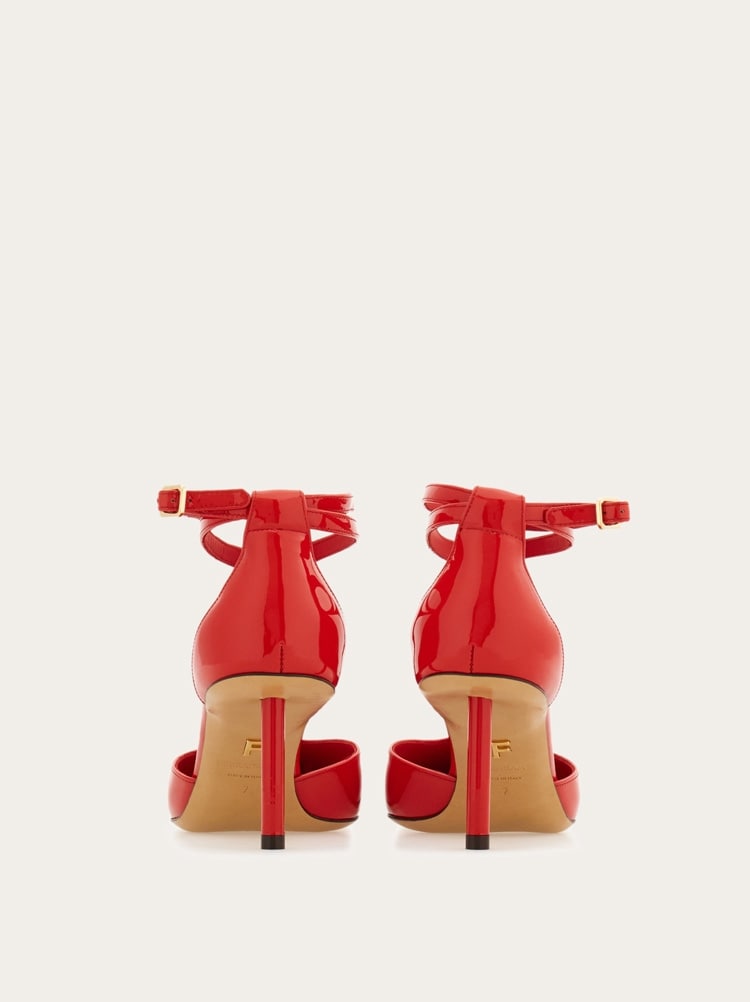 T-strap pump Gallery image 5