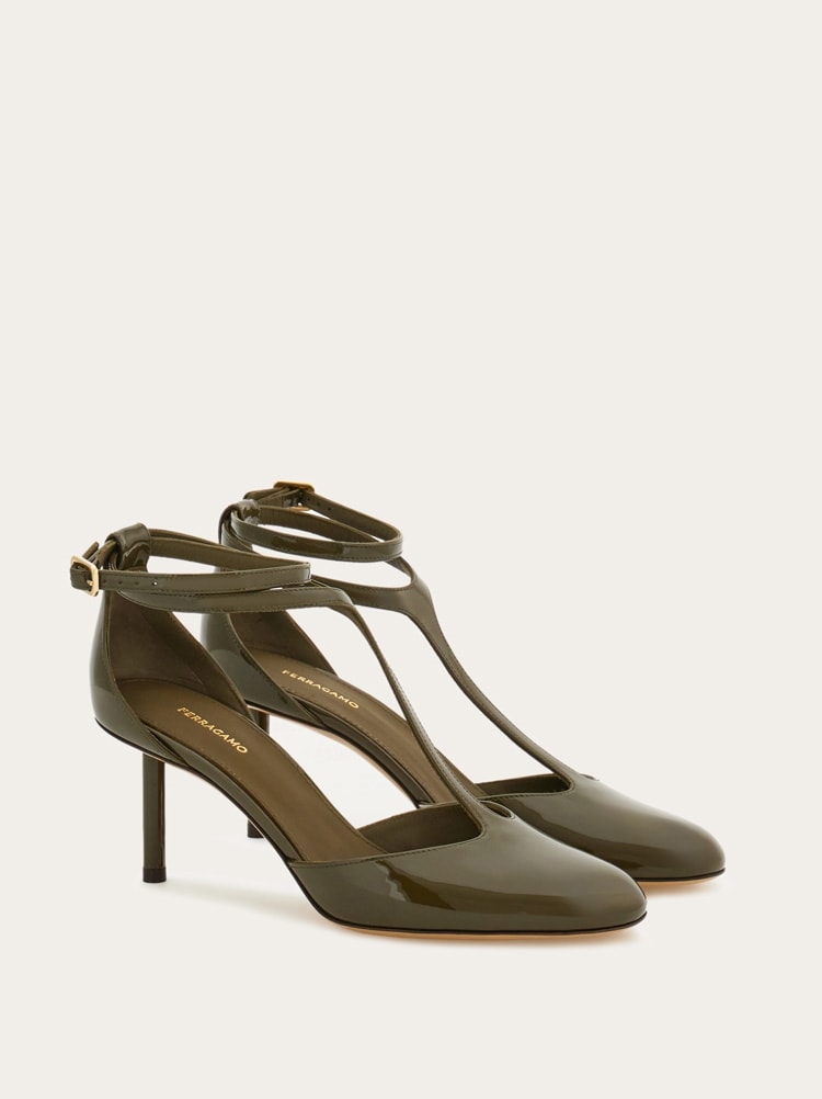 T-strap pump Gallery image 2