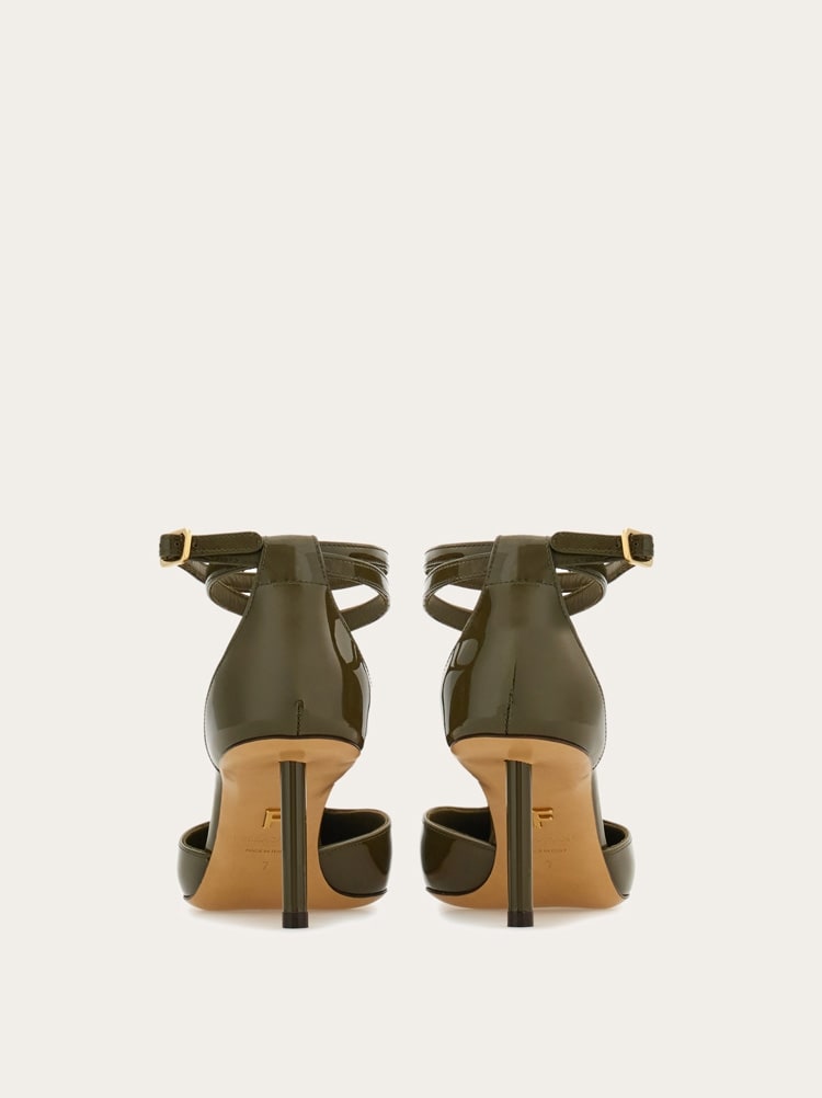 T-strap pump Gallery image 5