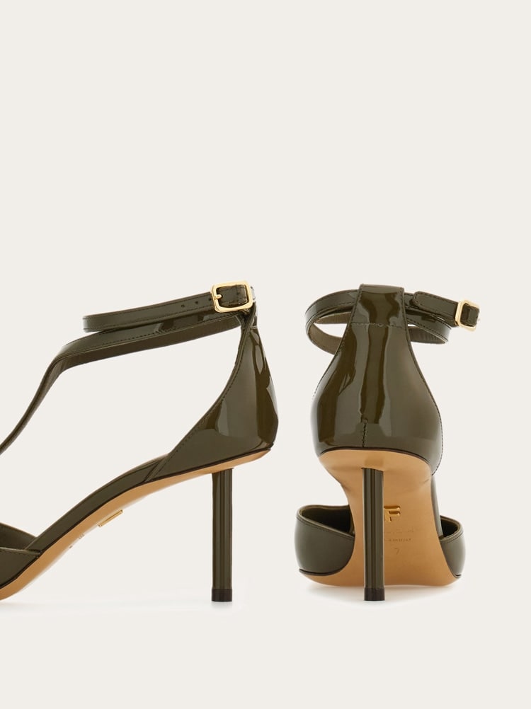 T-strap pump Gallery image 7