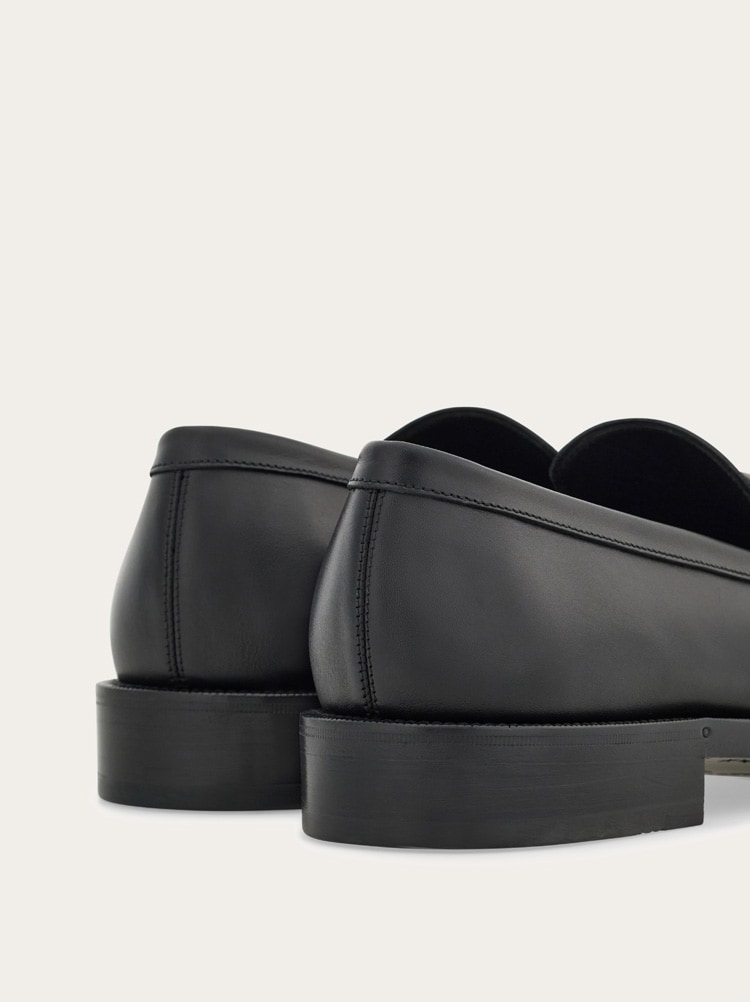 Moccasin with Gancini ornament Gallery image 4