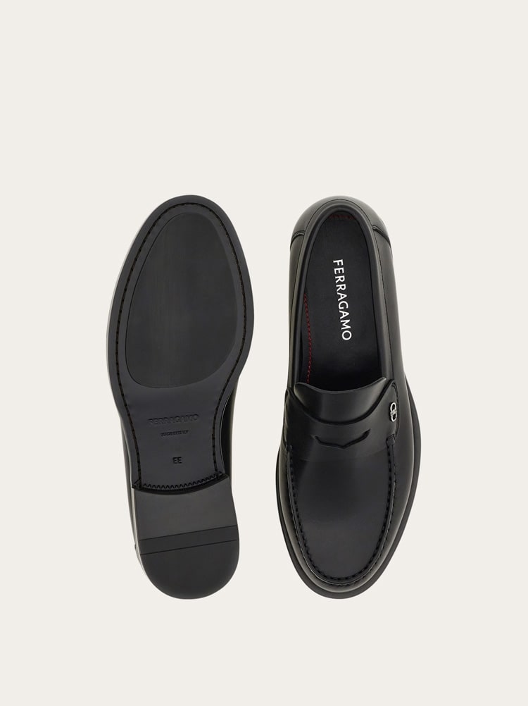 Penny loafer with Gancini ornament Gallery image 6