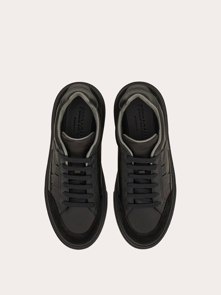 Sneakers bajas adorno Gancini Gallery image 3