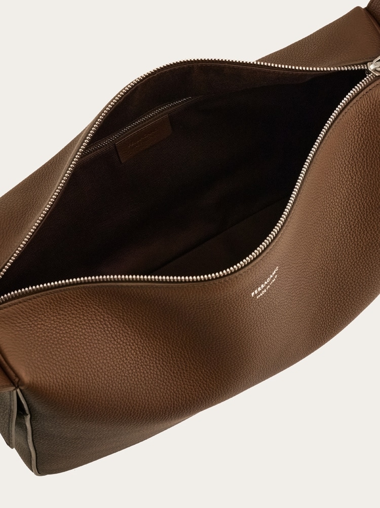 Messenger bag with Gancini buckles (M) Gallery image 6