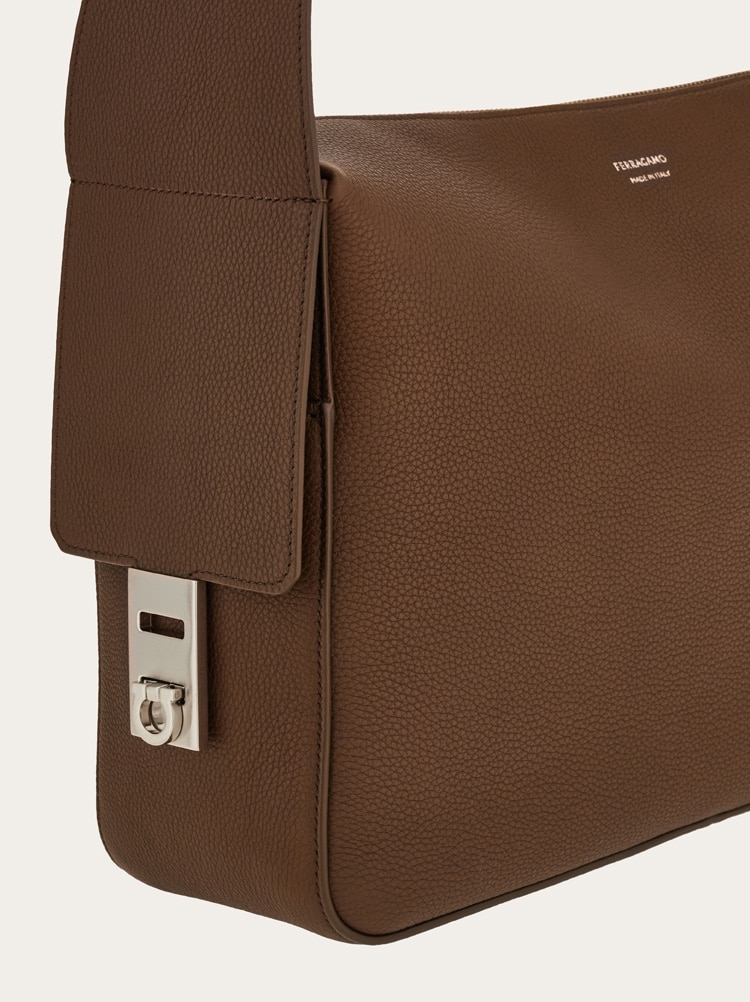 Messenger bag with Gancini buckles (M) Gallery image 7