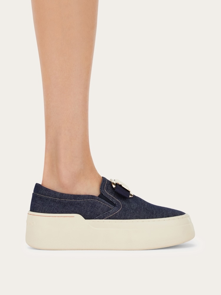 New Vara plate slip on - Women | Ferragamo