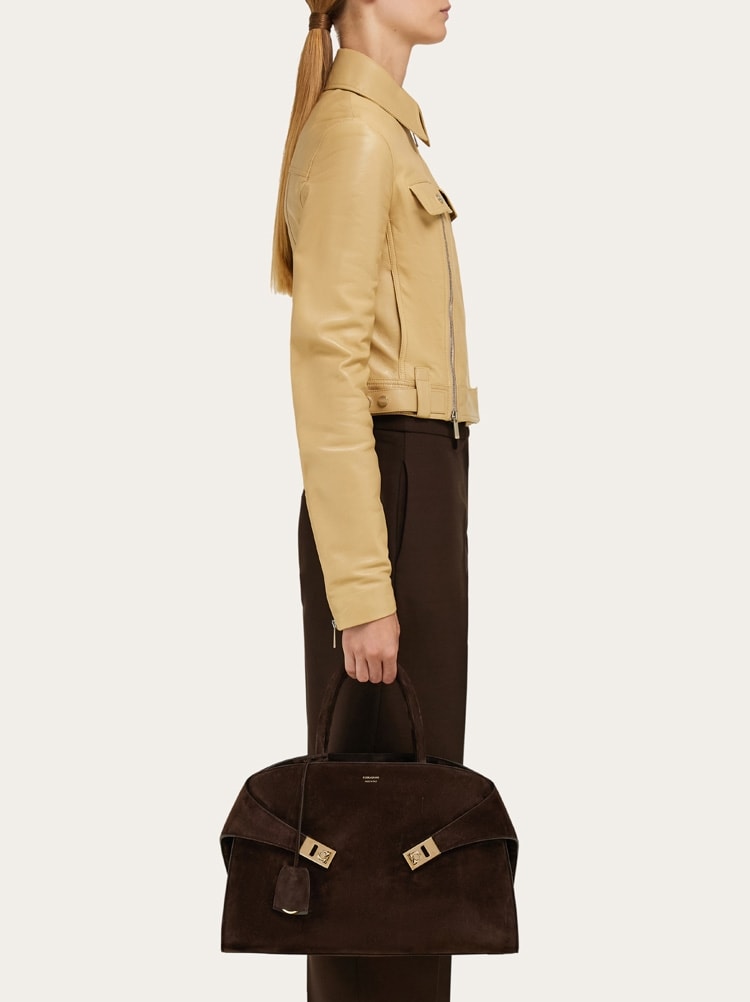 Hug handbag (L) Gallery image 2