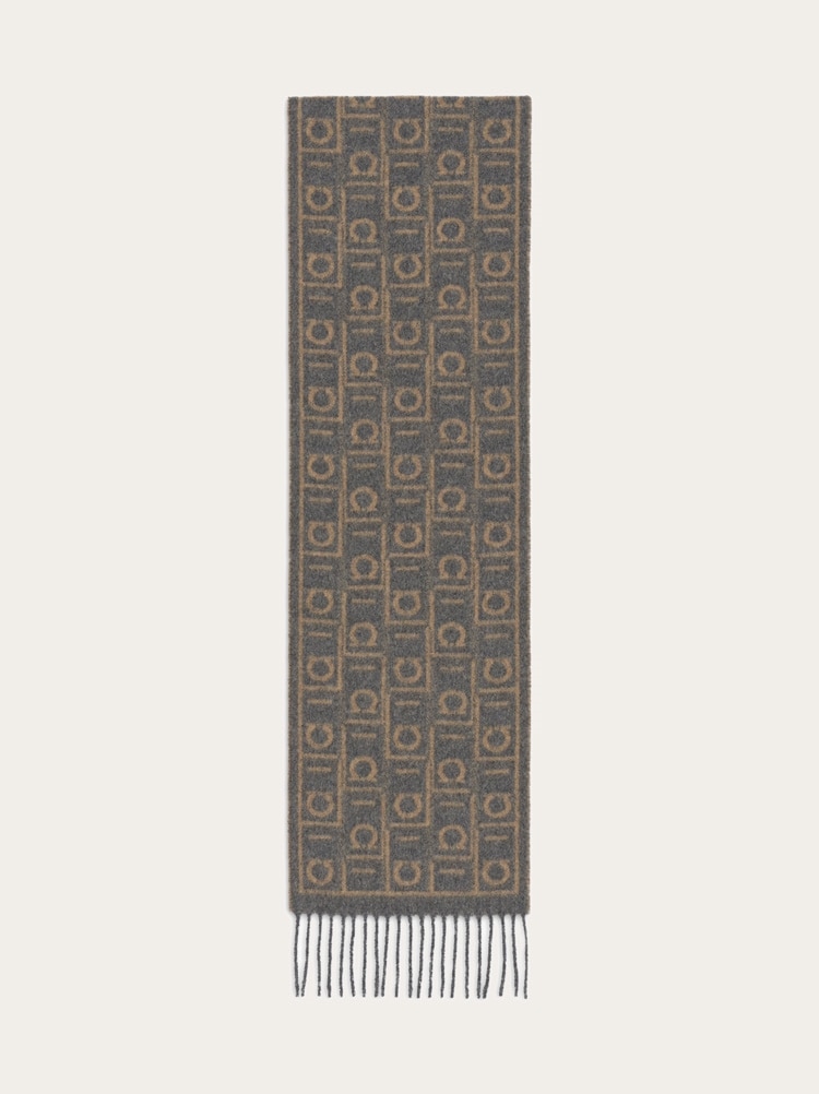 Ferragamo Monogram scarf Gallery image 5