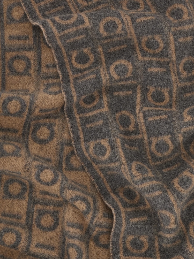 Ferragamo Monogram scarf Gallery image 6