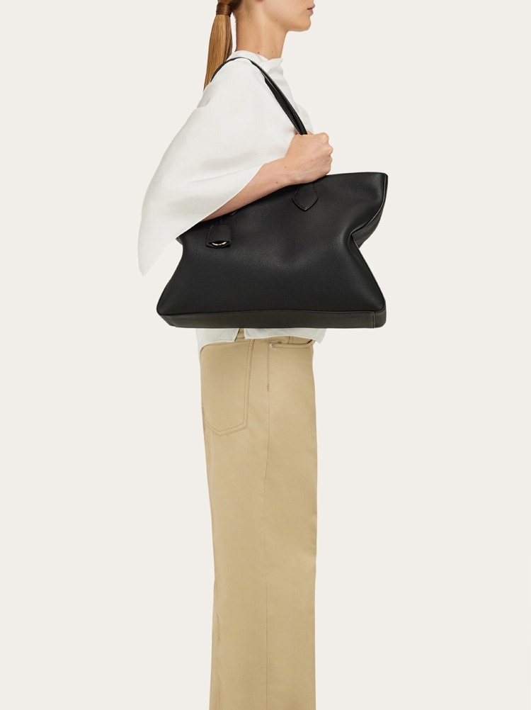 Star-shaped tote bag (L) Gallery image 2