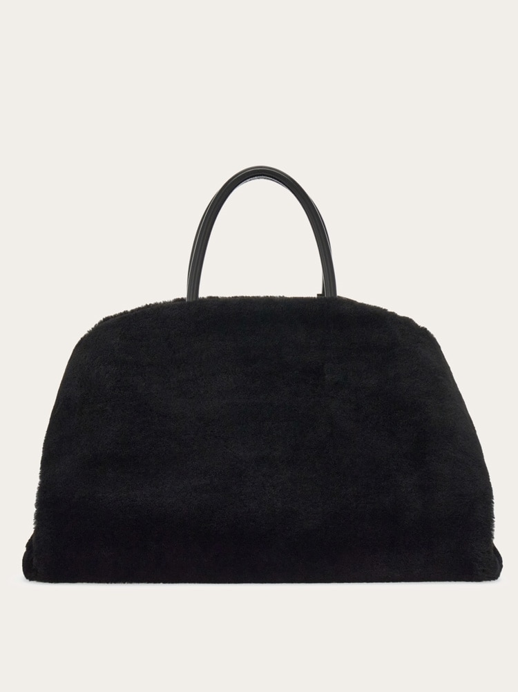 Hug handbag (L) Gallery image 5