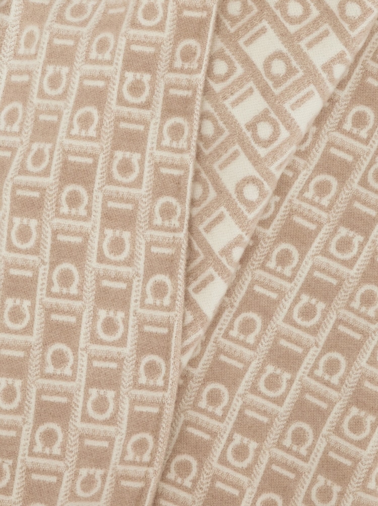 Ferragamo Monogram cape Gallery image 4