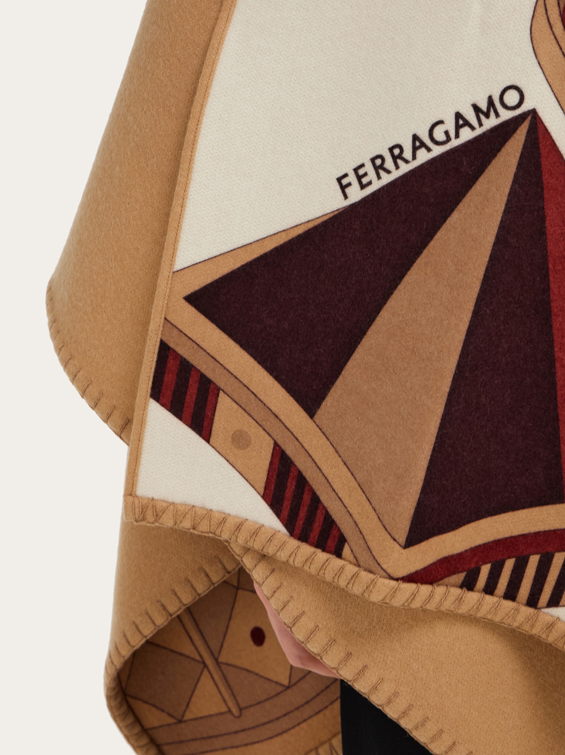 Geometrical renaissance print reversible cape - Women