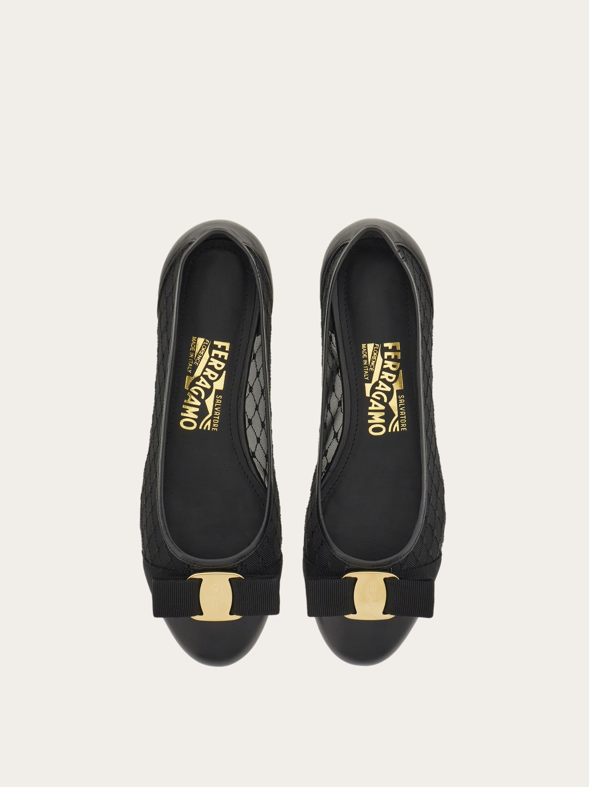 【★完売必至★】 Salvatore Ferragamo ☆ ヴァリナ ☆完売必至☆】 Salvatore Ferragamo ☆ ヴァリナ
