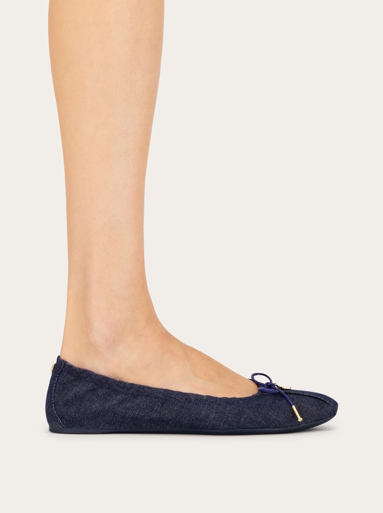 Salvatore Ferragamo ブラックバレエシューズ　サイズ7 バレリーナシューズ - ウィメンズ | Ferragamo