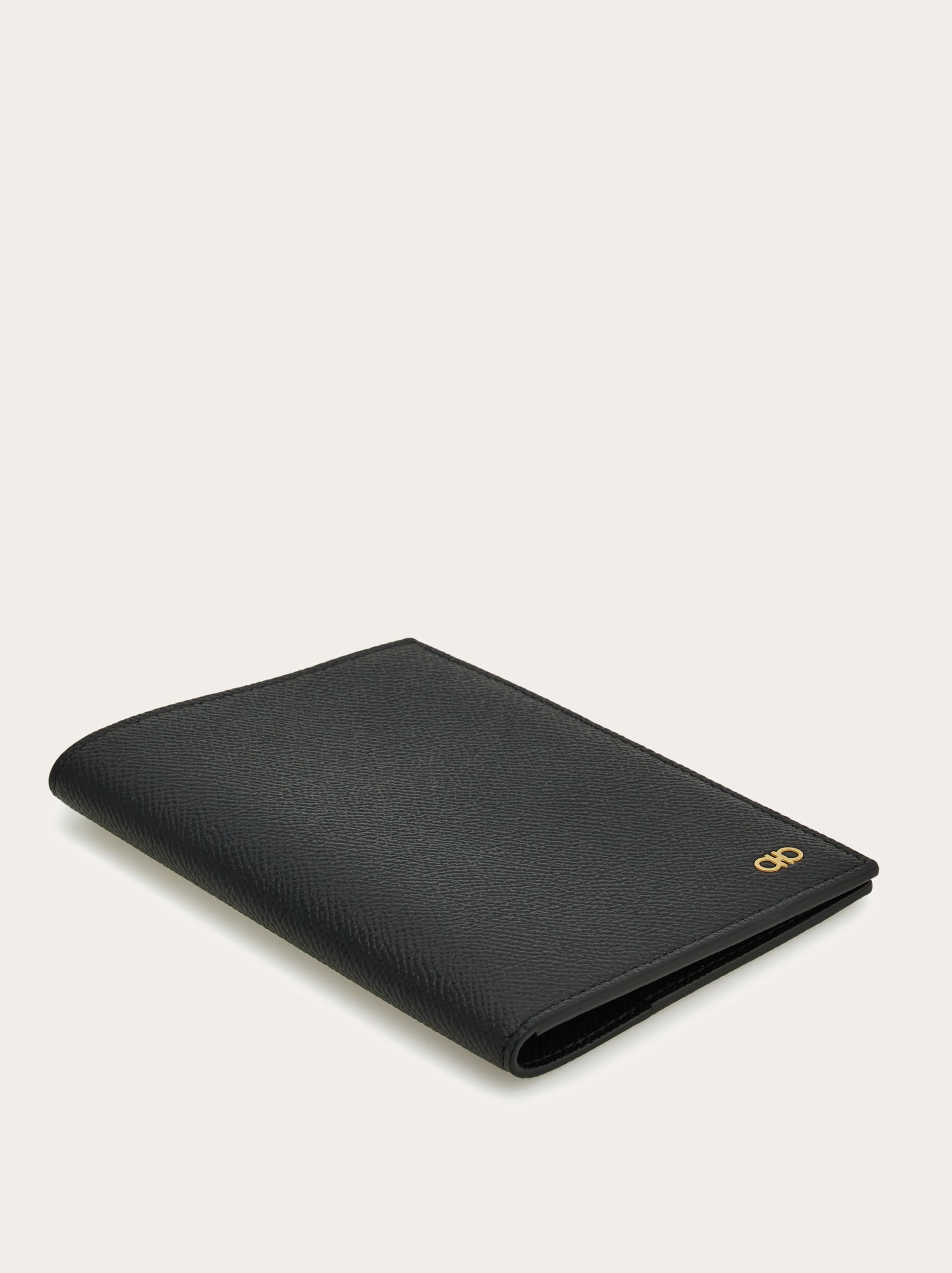 Gancini Passport holder - Men | Ferragamo