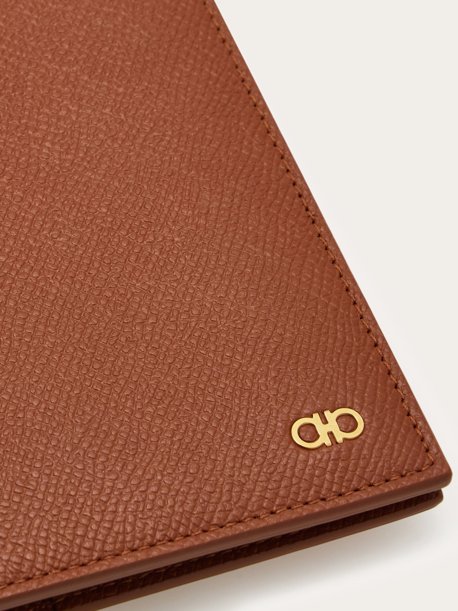 Gancini Passport holder - Men | Ferragamo