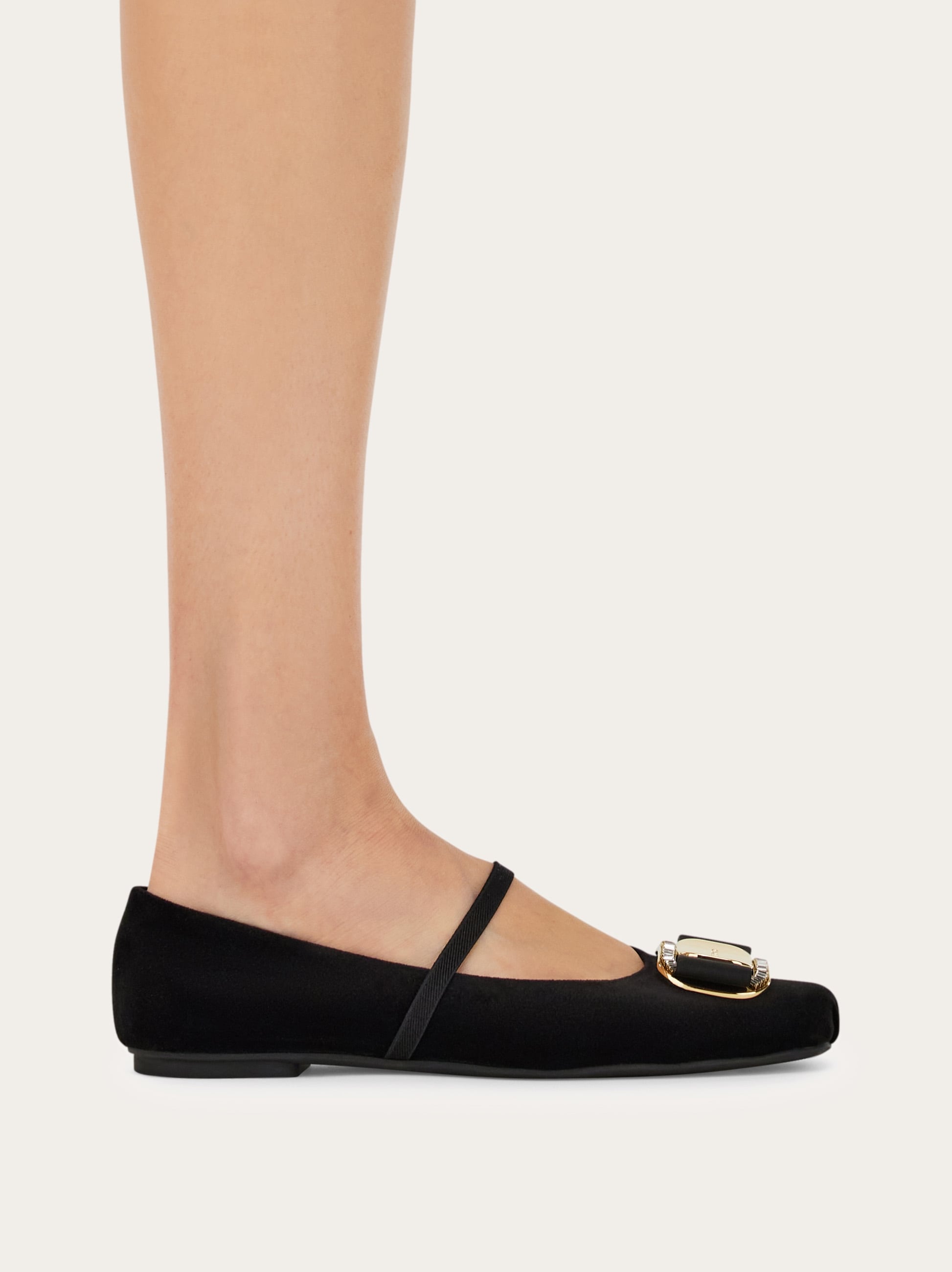 New Vara plate ballet flat - Women | Ferragamo