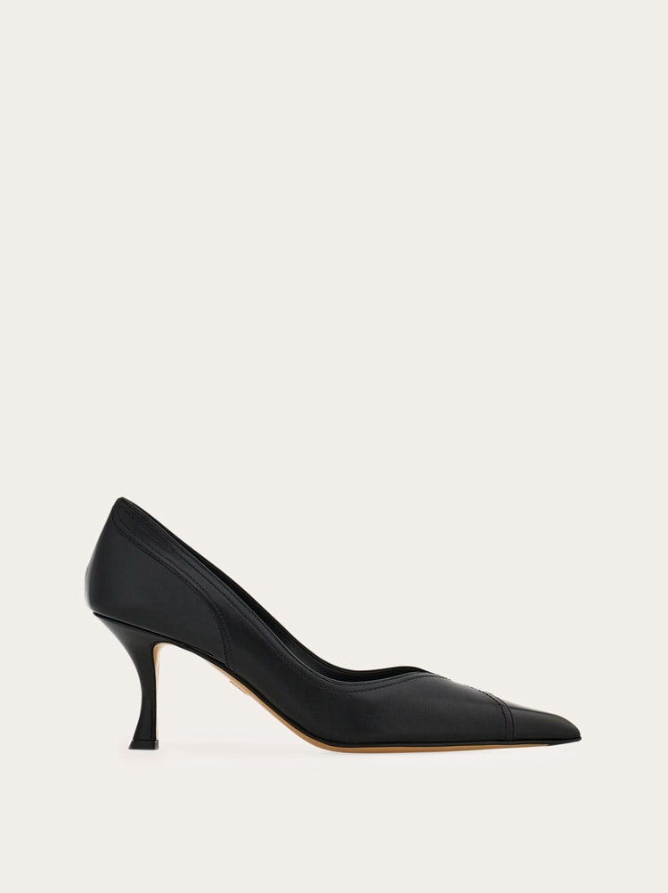Pump shoe with inlays Gallery image 1