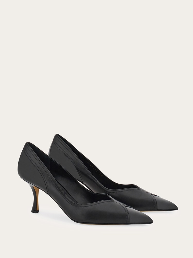 Pump shoe with inlays Gallery image 2
