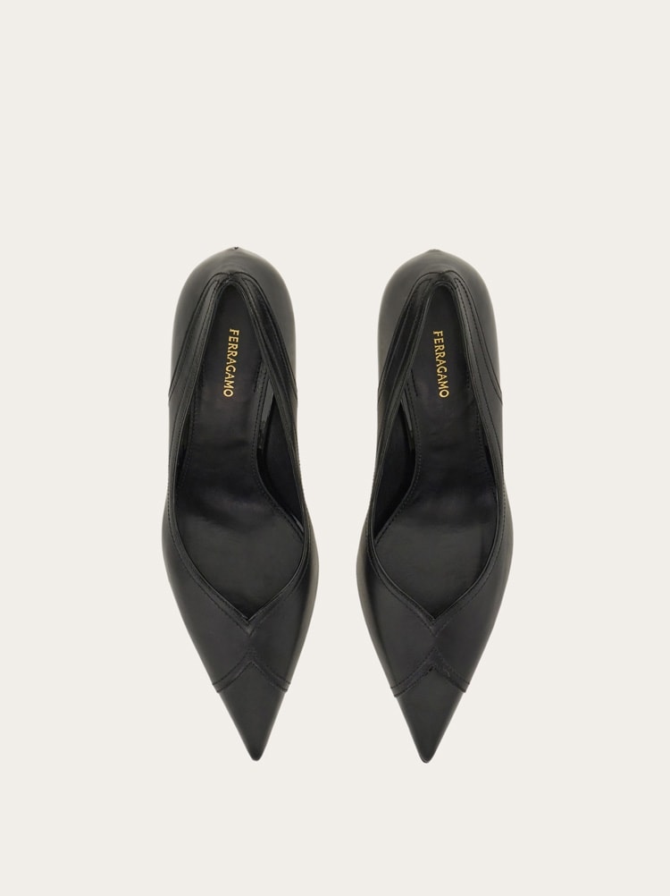 Pump shoe with inlays Gallery image 3