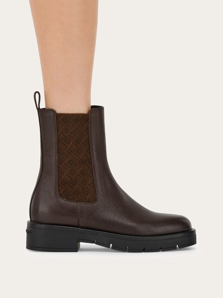 Chelsea boot Gallery image 4