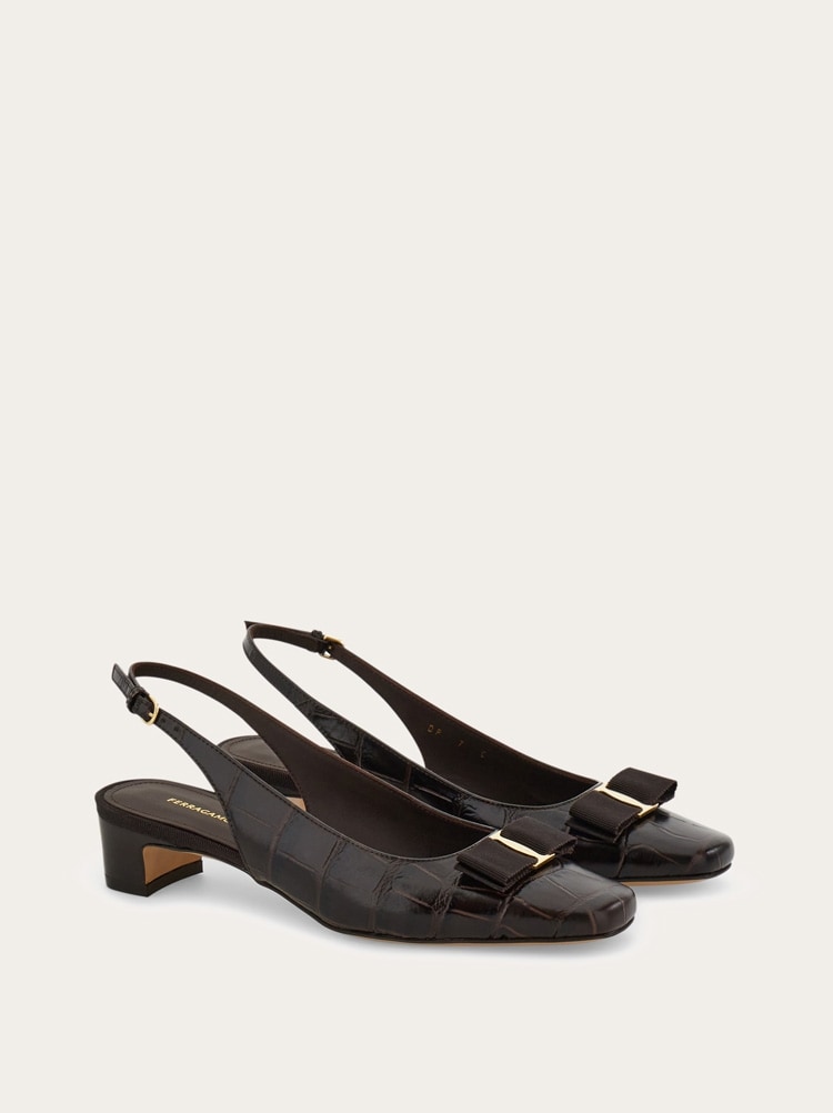 Ferragamoモカシン 762341_01_cart_r20.jpg