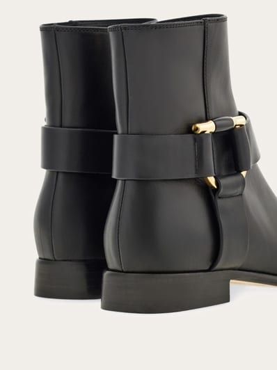 Salvatore Ferragamo フェラガモ Ferrgamo スクエア レディース