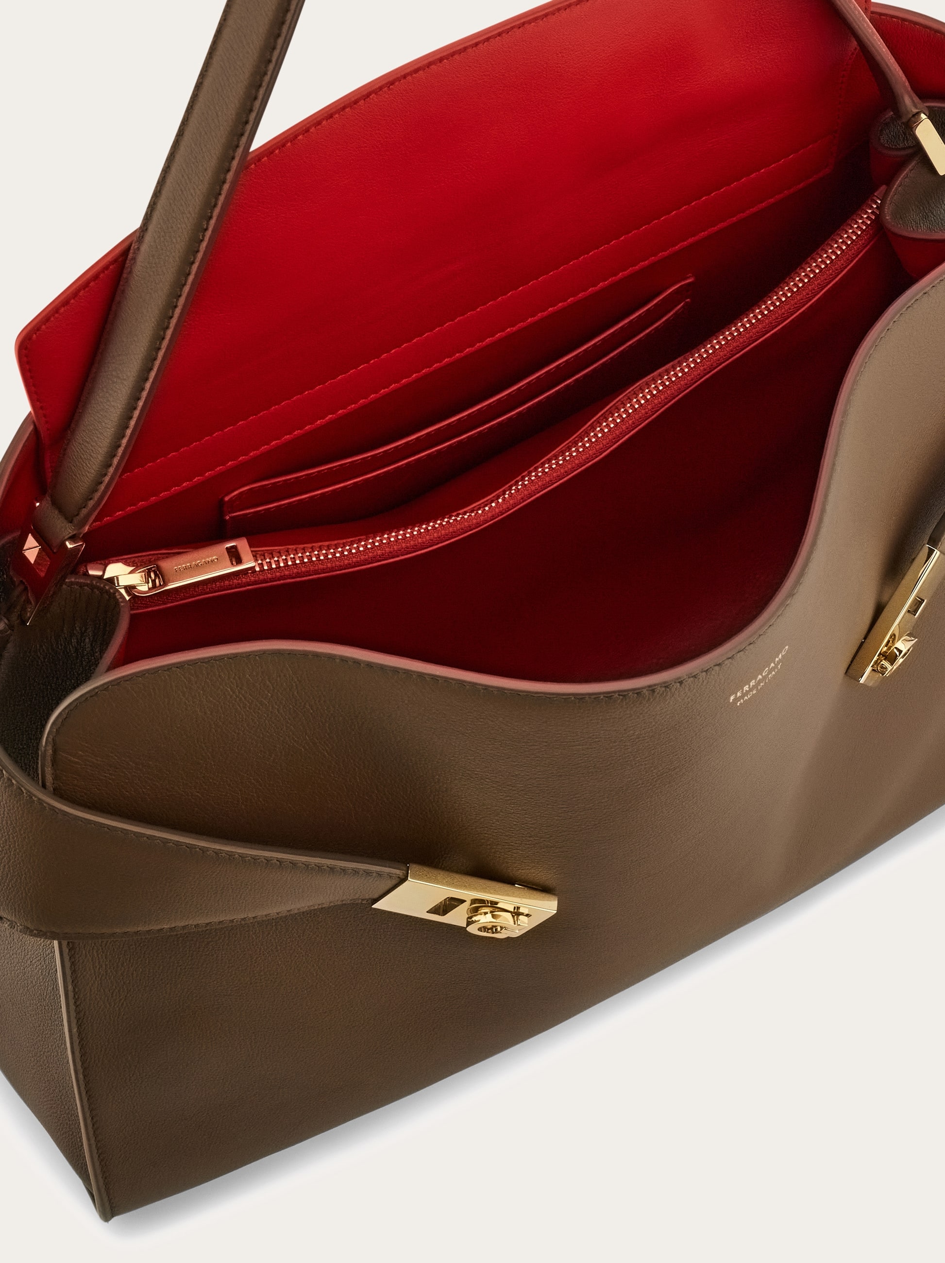 Hug soft bicolor shoulder bag (L) - Women | Ferragamo