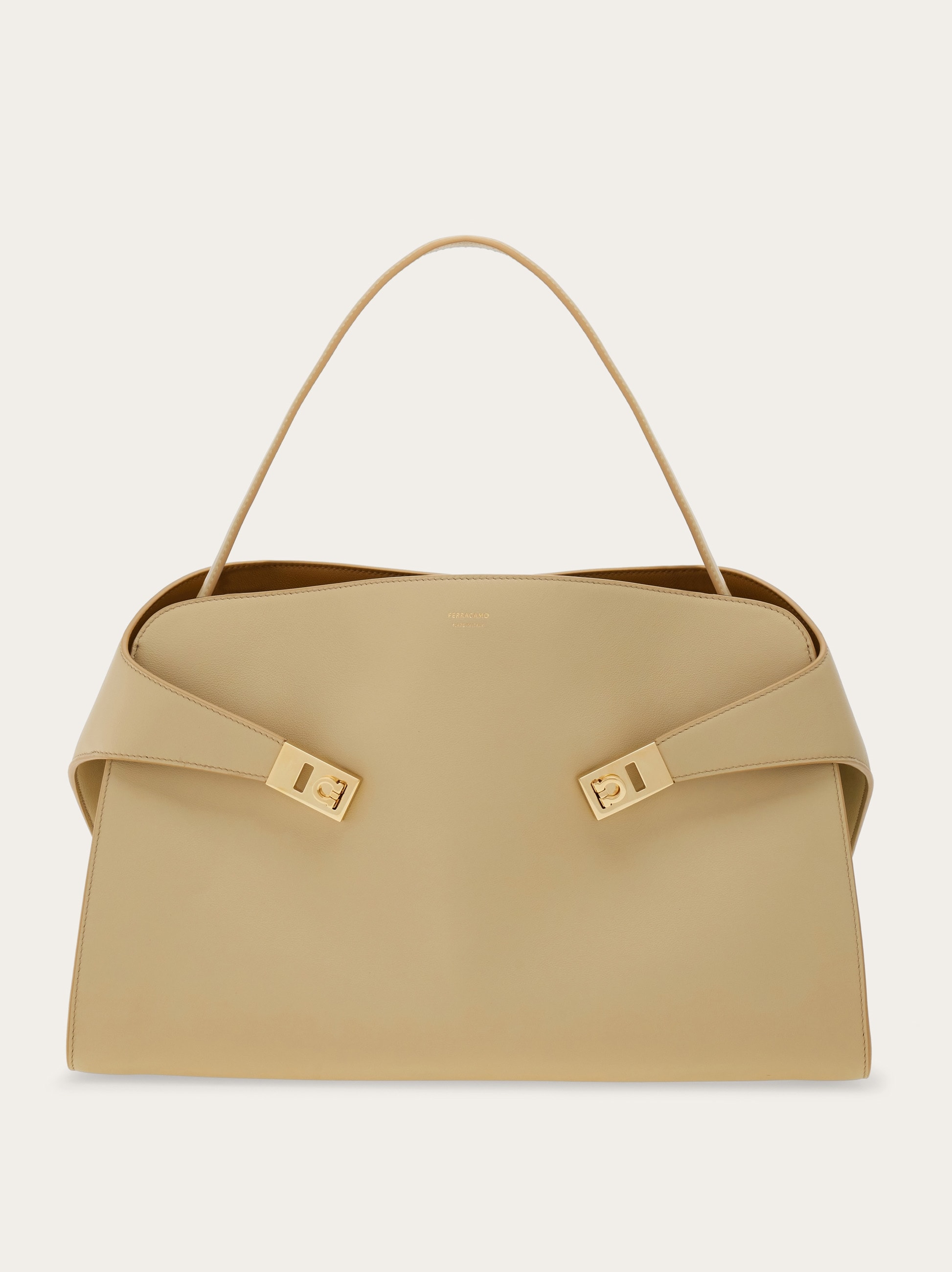Hug soft bicolor shoulder bag (L) - Women | Ferragamo