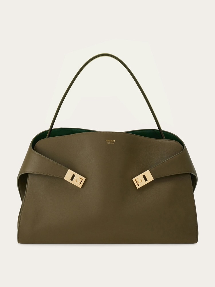 【関税&送料込】Ferragamo Hug Soft M Bag In Lime Moss Ferragamo Hug Soft M bag in Lime/Moss – Lord & Taylor