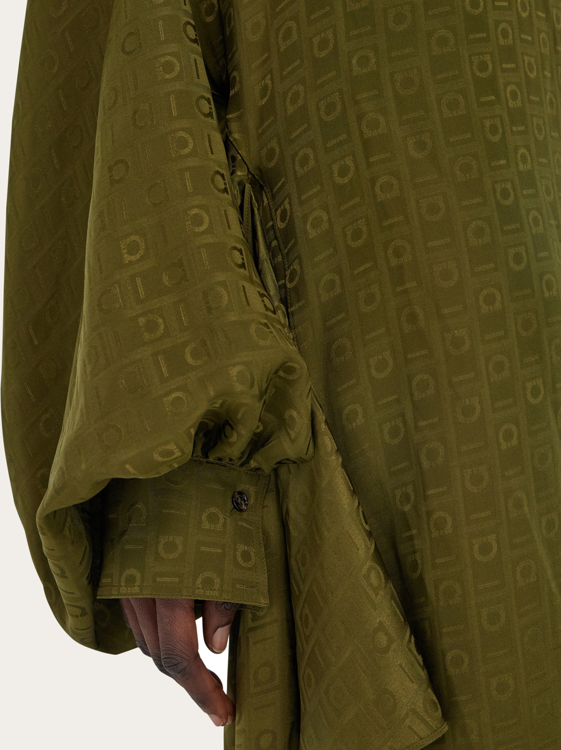 ワンピース FERRAGAMO DRESS (13G490780596 OLIVE) Layered silk dress with Ferragamo monogram motif - Women