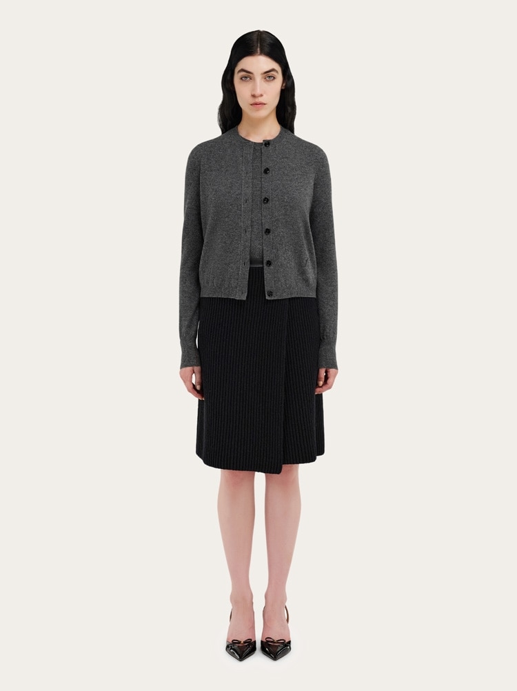 Cardigan in cashmere Gallery image 6