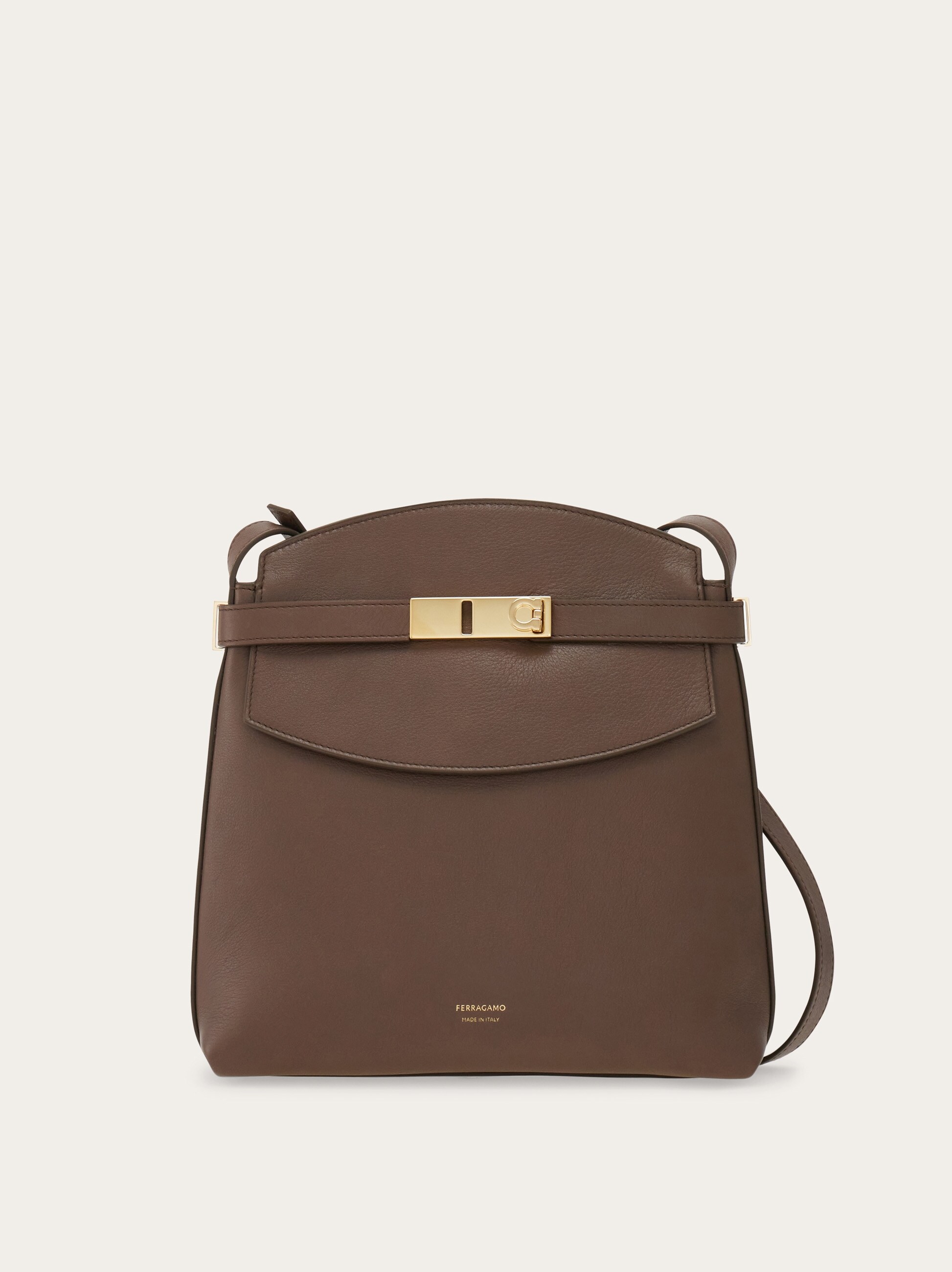 【FERRAGAMO】HUG MESSENGER BAG Hug messenger bag - Women | Ferragamo