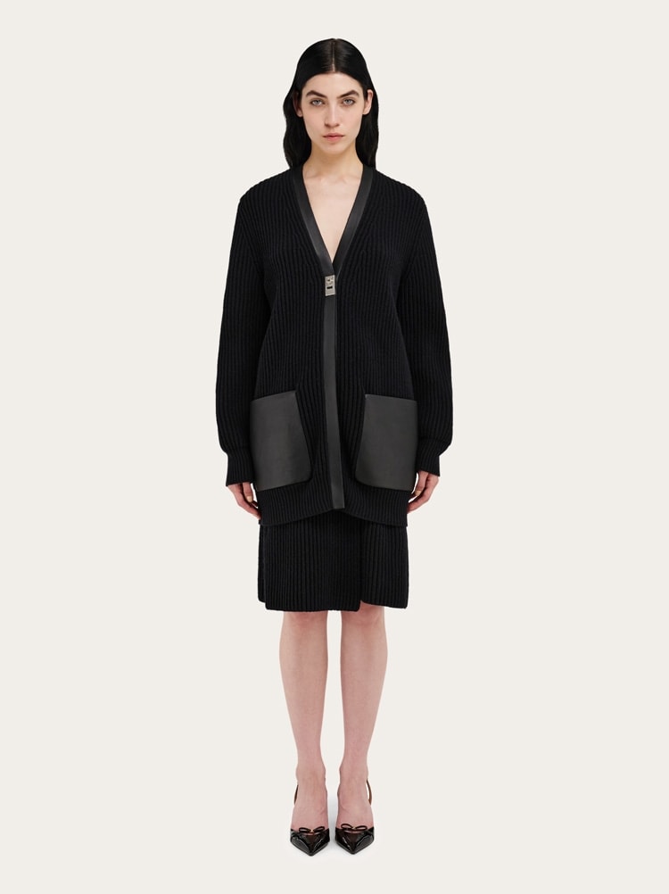 正規品　Ferragamoフェラガモ　ロングノーカラーベージュ　カーディガン 38305233_1.jpg