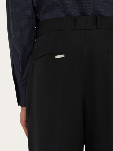 【関税&送料込】Salvatore Ferragamo Pants $_12.JPG?set_id=880000500F