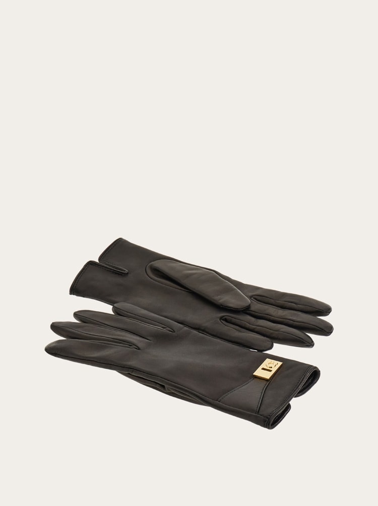 Gloves with buckle Gallery image 3