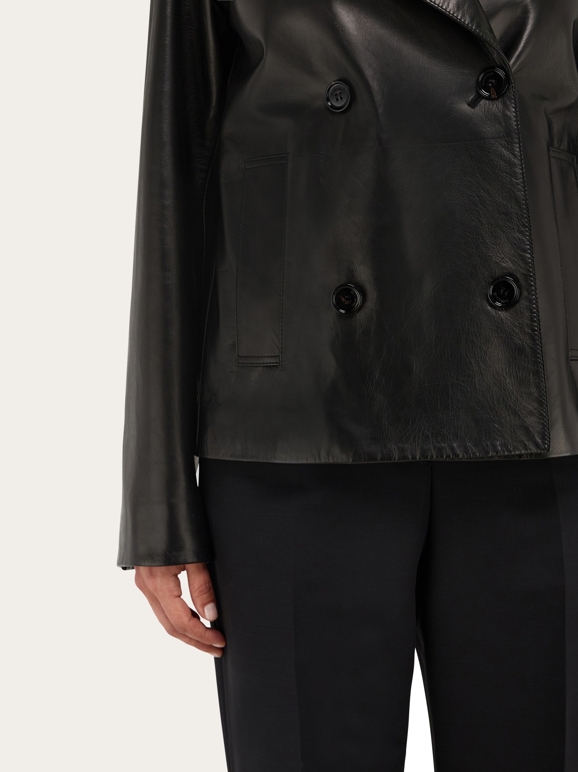 【Ferragamo】レザージャケット 黒 レディース レザージャケット - ウィメンズ | Ferragamo