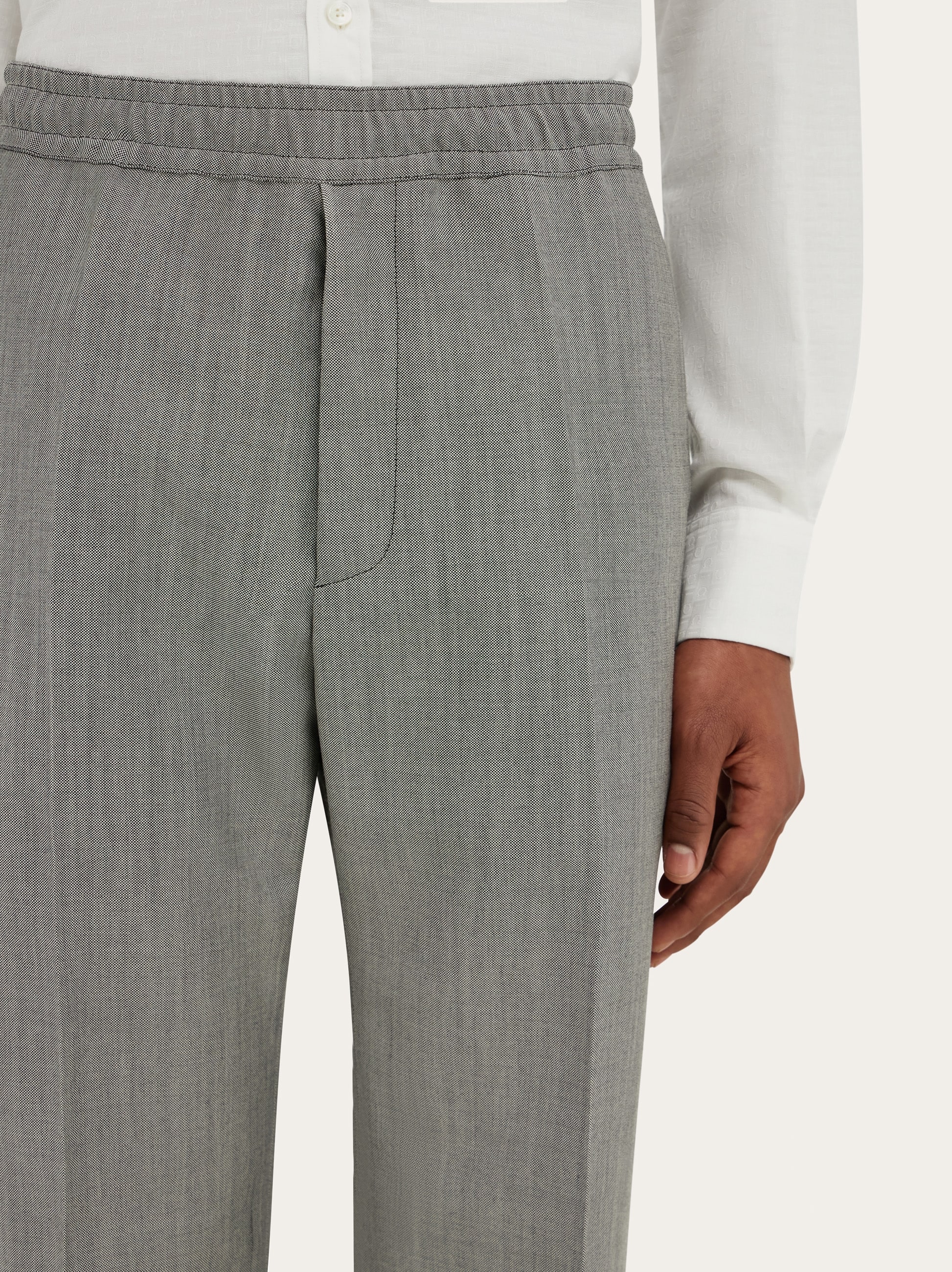 【送料&関税込】Ferragamo Stretch Pants Tailored trouser with inverted pleats - Men | Ferragamo